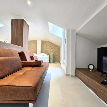 Apartament Yr - Argonne *